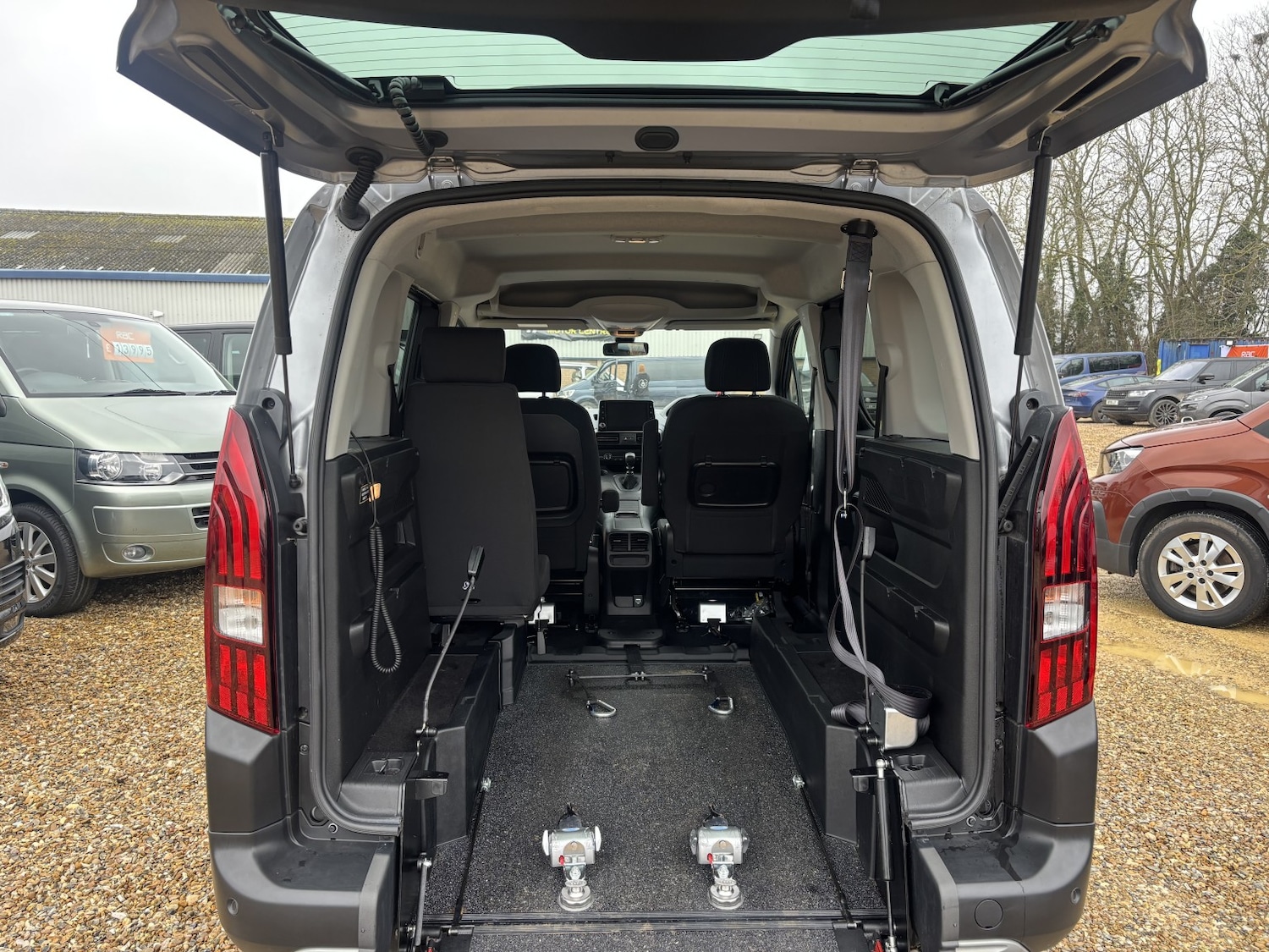 Used Peugeot Rifter 2023 for sale - 77314098: Photo 9