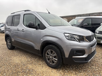Used Peugeot Rifter 2023 for sale - 78618141: Photo