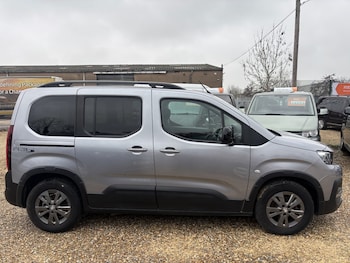 Used Peugeot Rifter 2023 for sale - 78618141: Photo