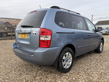 Used Kia Sedona 2010 for sale - 78618122: Photo