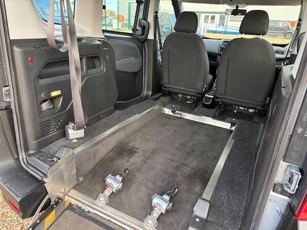 Used Fiat Doblo 2017 for sale - 73037458: Photo 11
