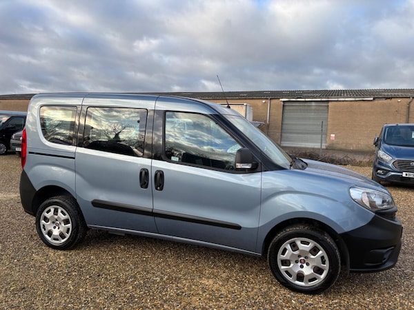 Used Fiat Doblo 2017 for sale - 73037458: Photo 2