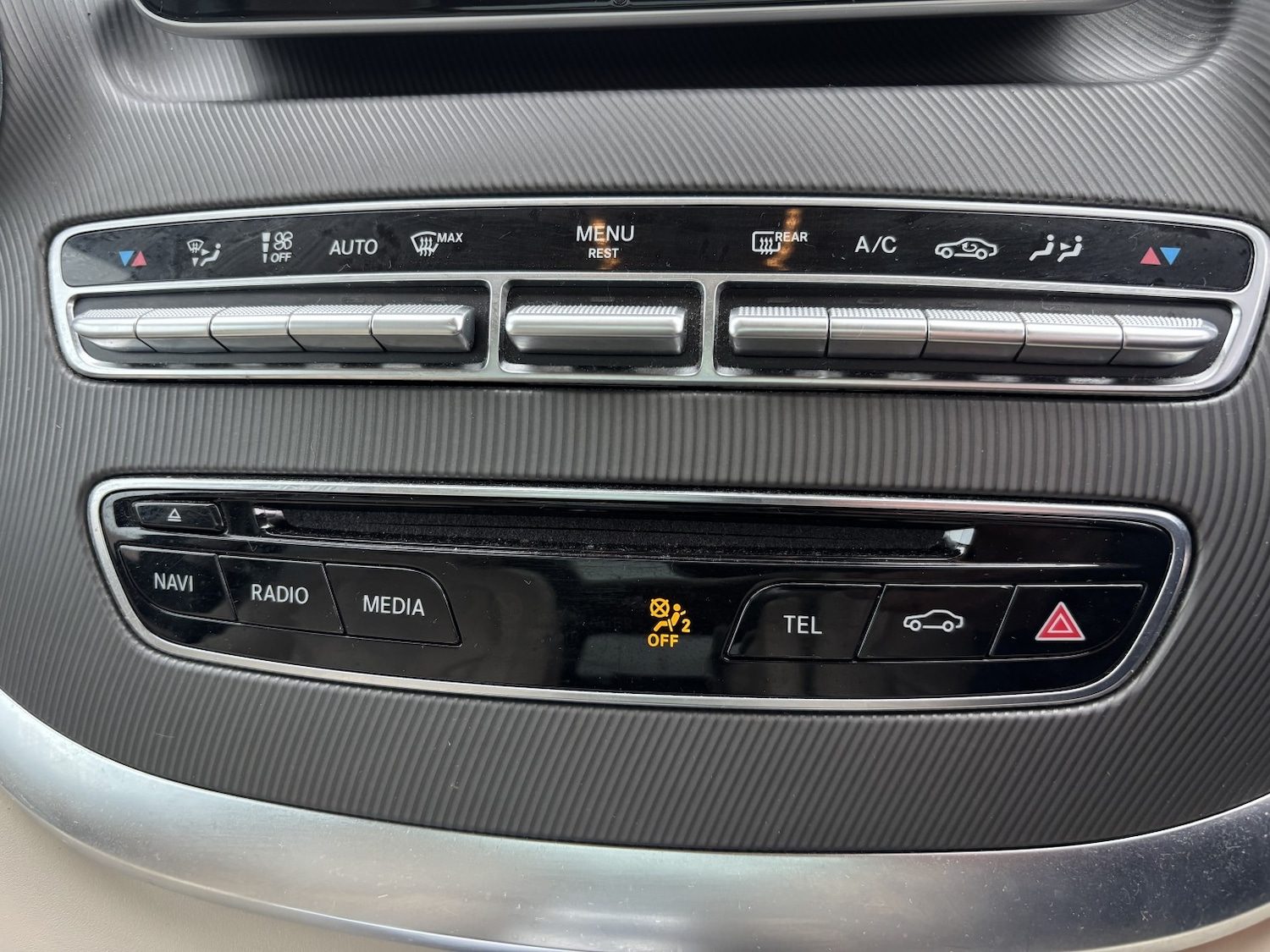 Used Mercedes-Benz V-Class 2019 for sale - 78090671: Photo 30