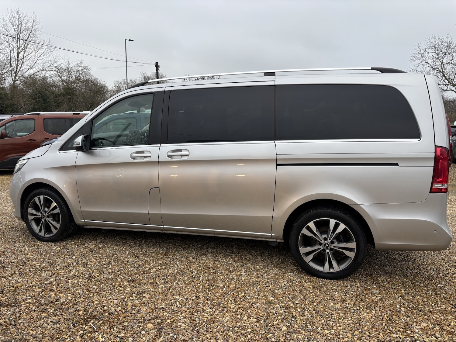 Used Mercedes-Benz V-Class 2019 for sale - 78090671: Photo 6