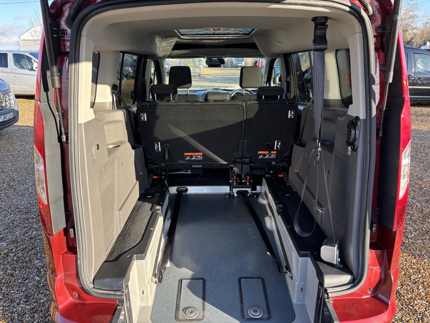 Used Ford Grand Tourneo Connect 2019 for sale - 77303653: Photo 10