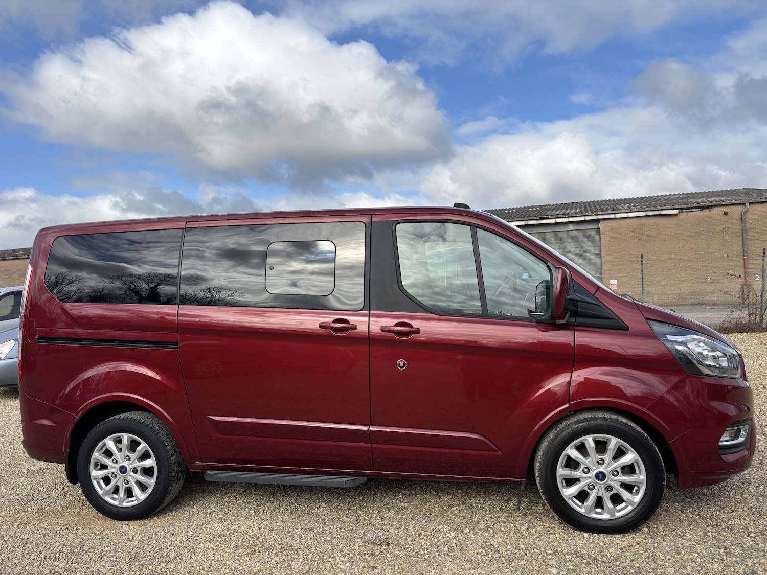 Used Ford Tourneo Custom 2020 for sale - 78112160: Photo 2