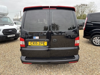 Used Volkswagen Transporter Shuttle 2015 for sale - 78105968: Photo