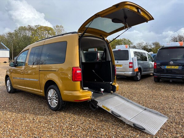 Used Volkswagen Caddy Maxi Life 2018 for sale - 76324834: Photo 9