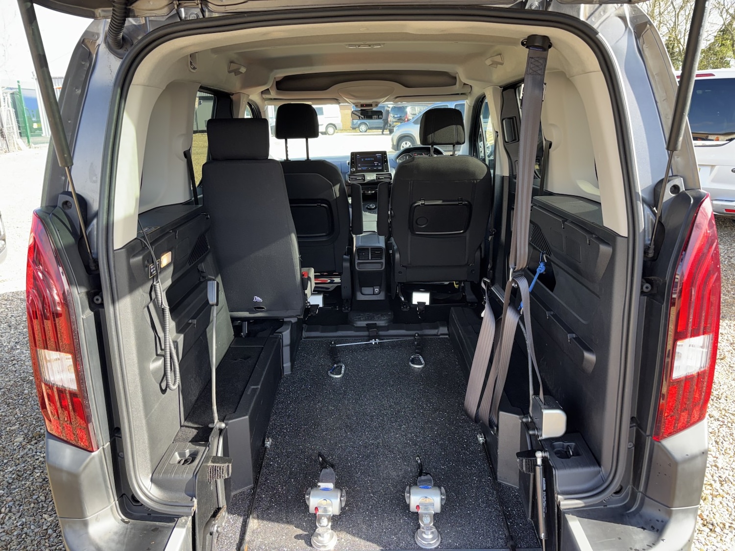 Used Peugeot Rifter 2019 for sale - 78077888: Photo 9