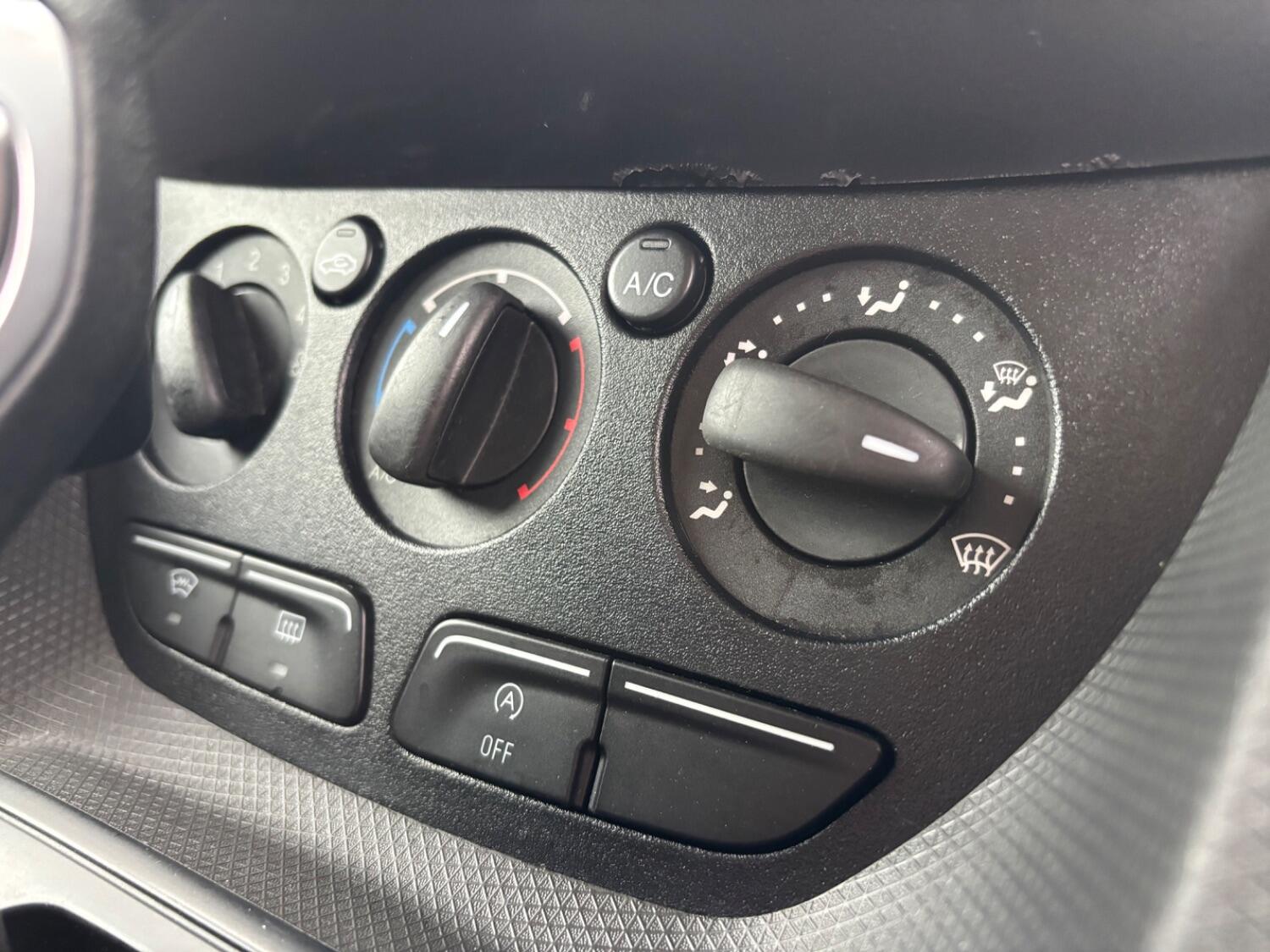 Used Ford Tourneo Connect 2016 for sale - 76762135: Photo 21