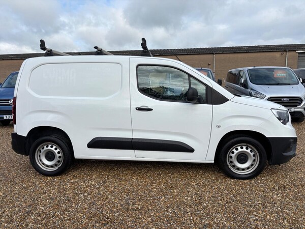 Used Vauxhall Combo 2021 for sale - 74872065: Photo 2