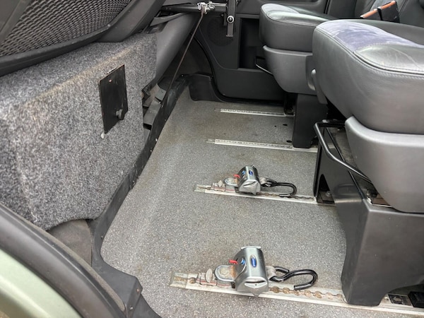 Used Volkswagen Caravelle 2011 for sale - 76246163: Photo 12