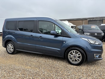 Used Ford Grand Tourneo Connect 2020 for sale - 78925948: Photo