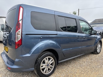 Used Ford Grand Tourneo Connect 2020 for sale - 78925948: Photo