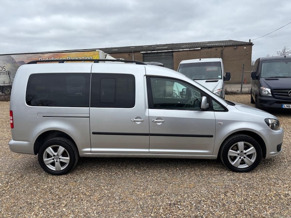 Used Volkswagen Caddy Maxi Life 2012 for sale - 73856052: Photo 2