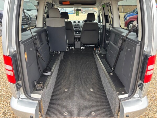 Used Volkswagen Caddy Maxi Life 2012 for sale - 73856052: Photo 8
