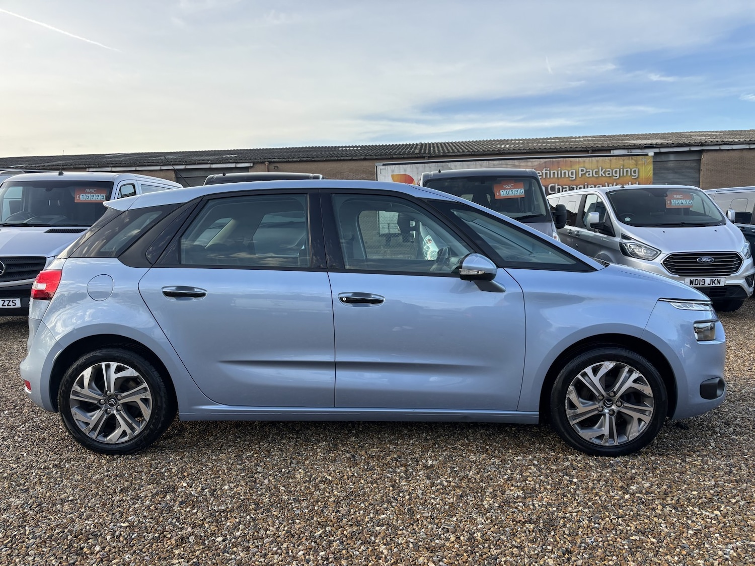 Used Citroen C4 Picasso 2016 for sale - 77313936: Photo 2