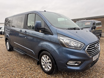 Used Ford Tourneo Custom 2018 for sale - 77303698: Photo