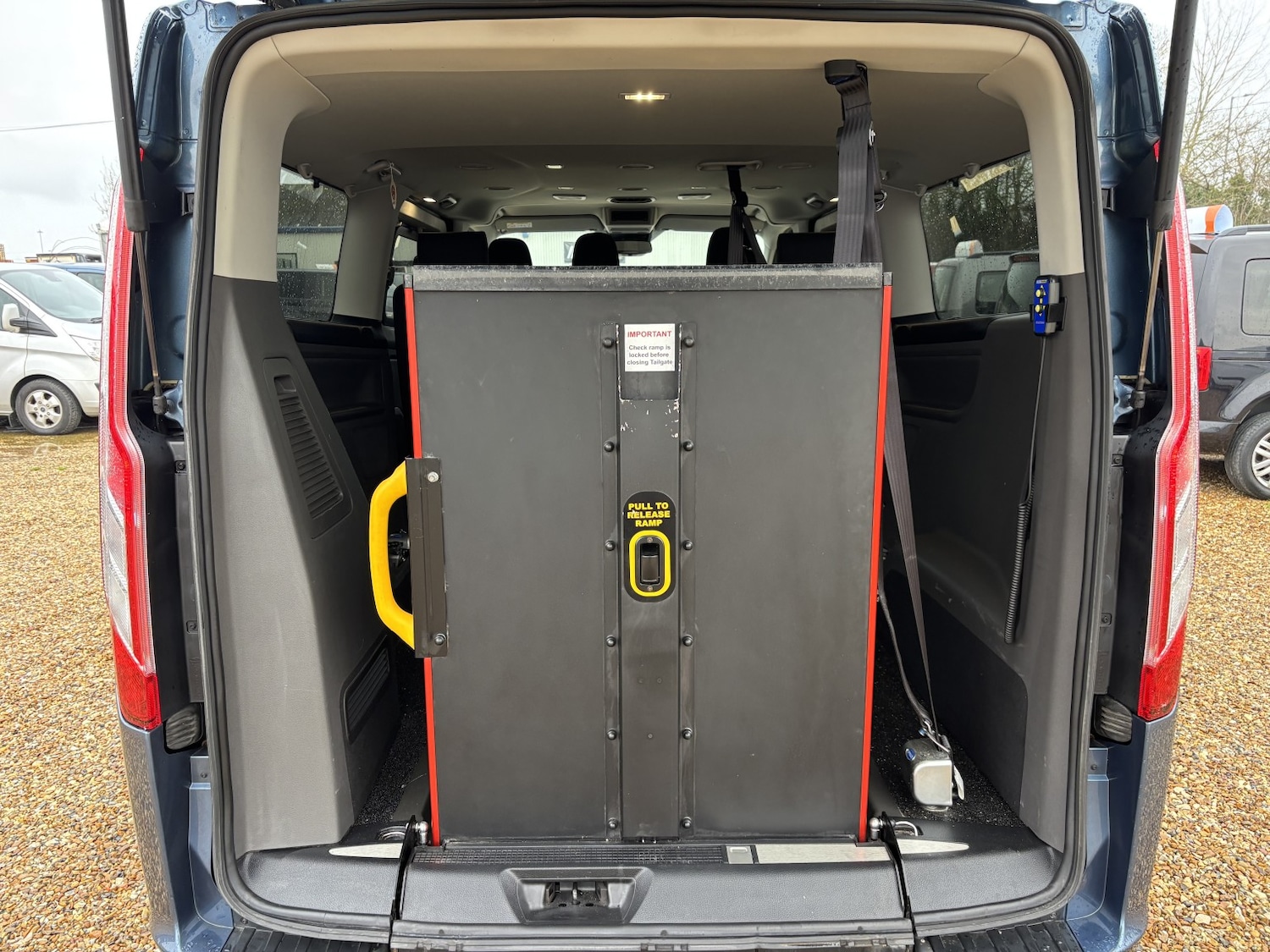 Used Ford Tourneo Custom 2018 for sale - 77303698: Photo 8