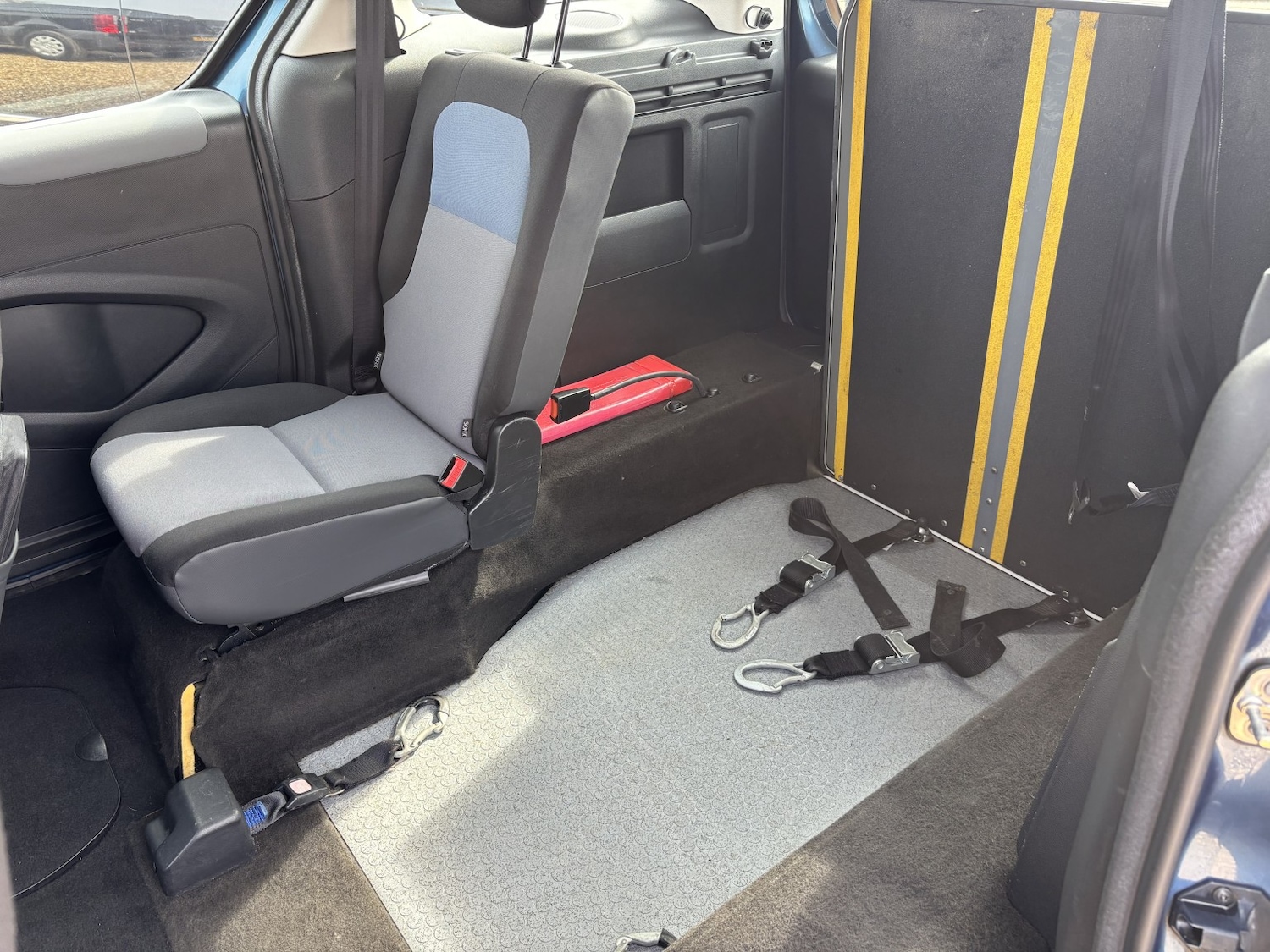 Used Peugeot Partner Tepee 2012 for sale - 78011309: Photo 12