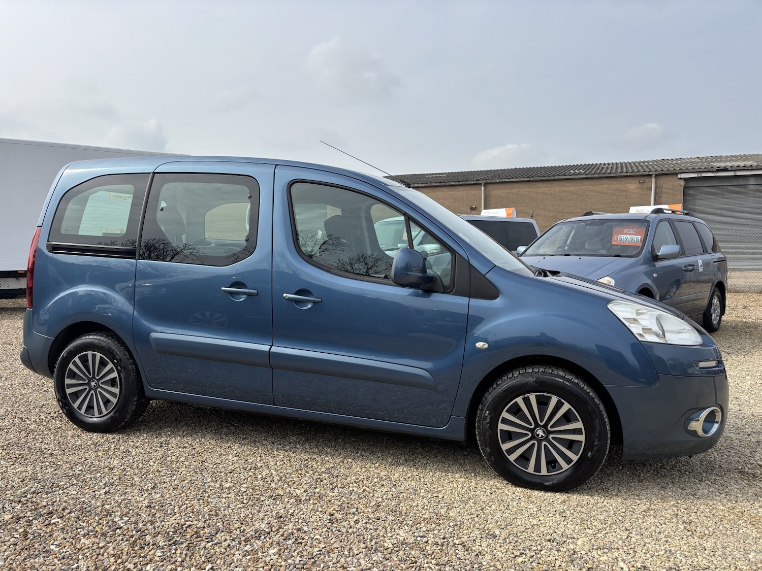 Used Peugeot Partner Tepee 2012 for sale - 78011309: Photo 2