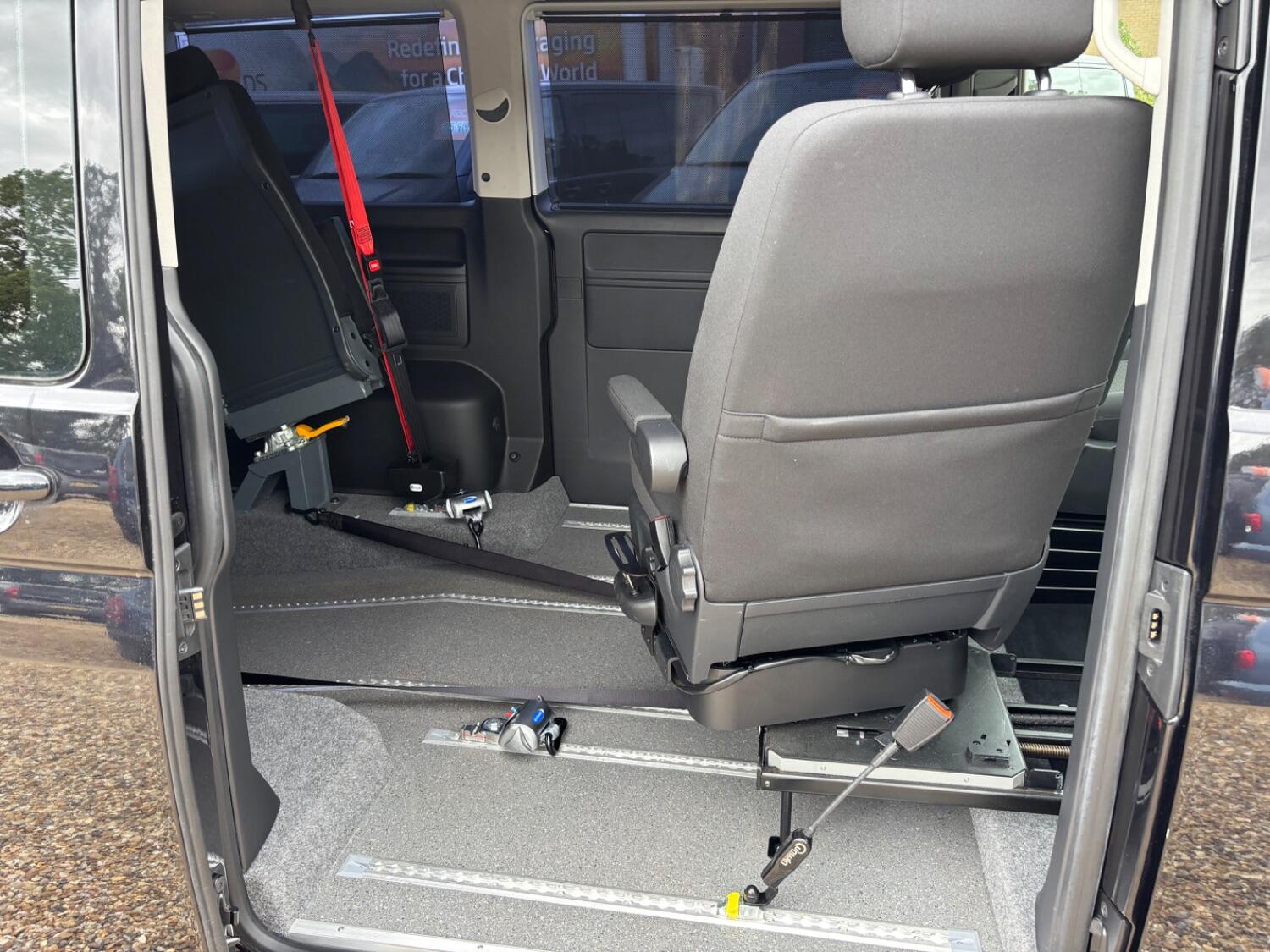 Used Volkswagen Transporter Shuttle 2020 for sale - 77314077: Photo 13