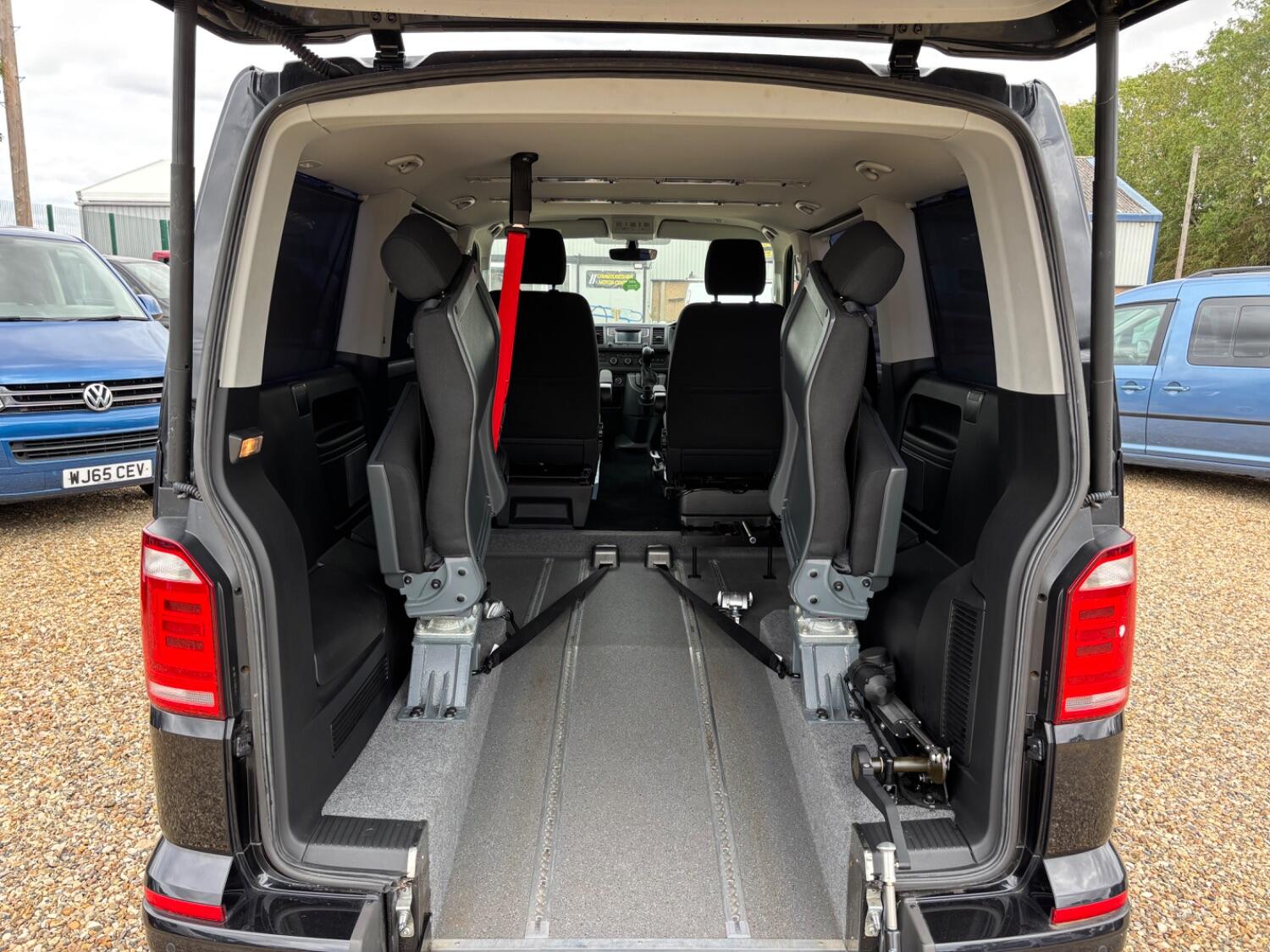 Used Volkswagen Transporter Shuttle 2020 for sale - 77314077: Photo 9