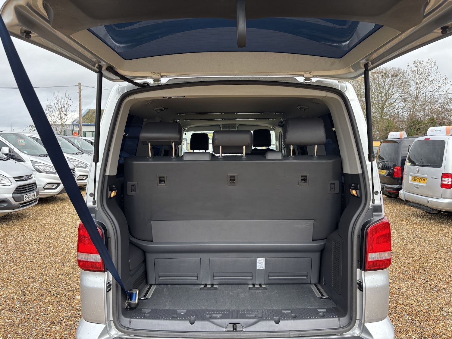 Used Volkswagen Caravelle 2014 for sale - 76525711: Photo 8