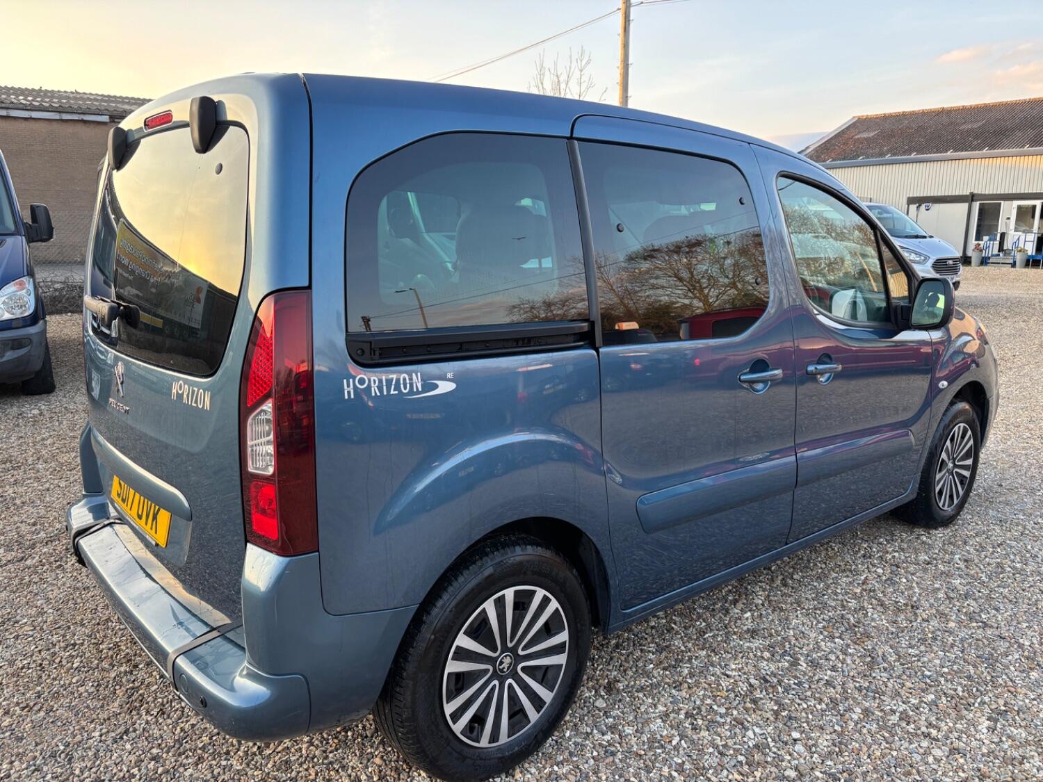 Used Peugeot Partner 2017 for sale - 76793562: Photo 3