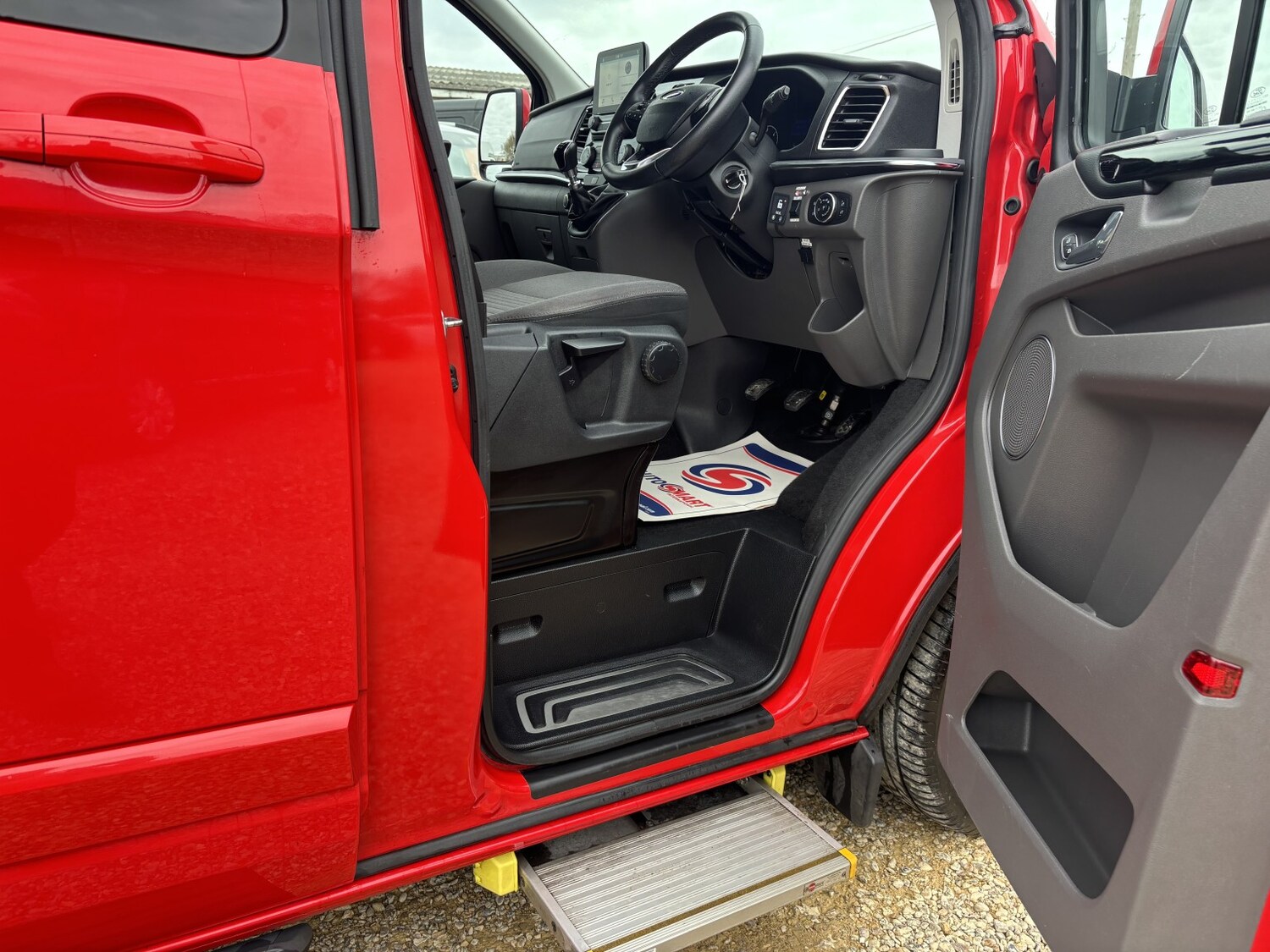 Used Ford Tourneo Custom 2019 for sale - 78105938: Photo 16