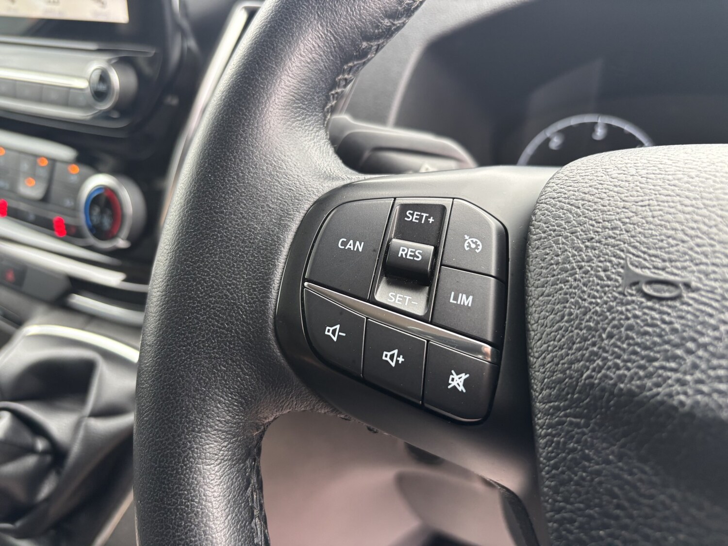 Used Ford Tourneo Custom 2019 for sale - 78105938: Photo 25