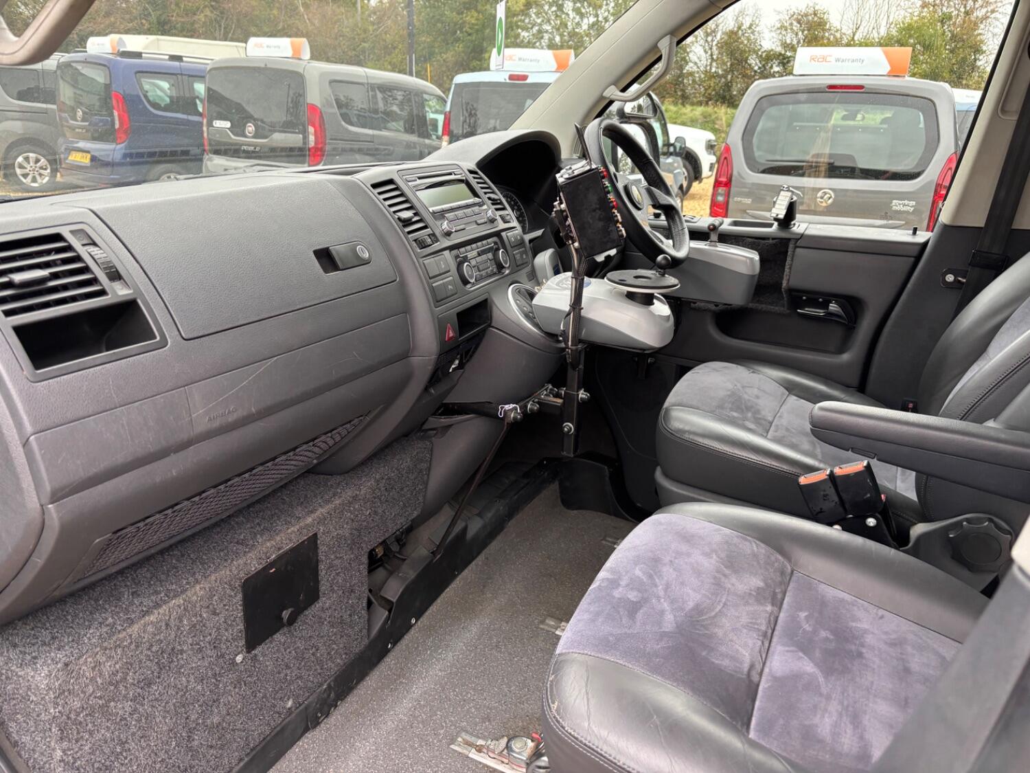 Used Volkswagen Caravelle 2011 for sale - 77313913: Photo 13