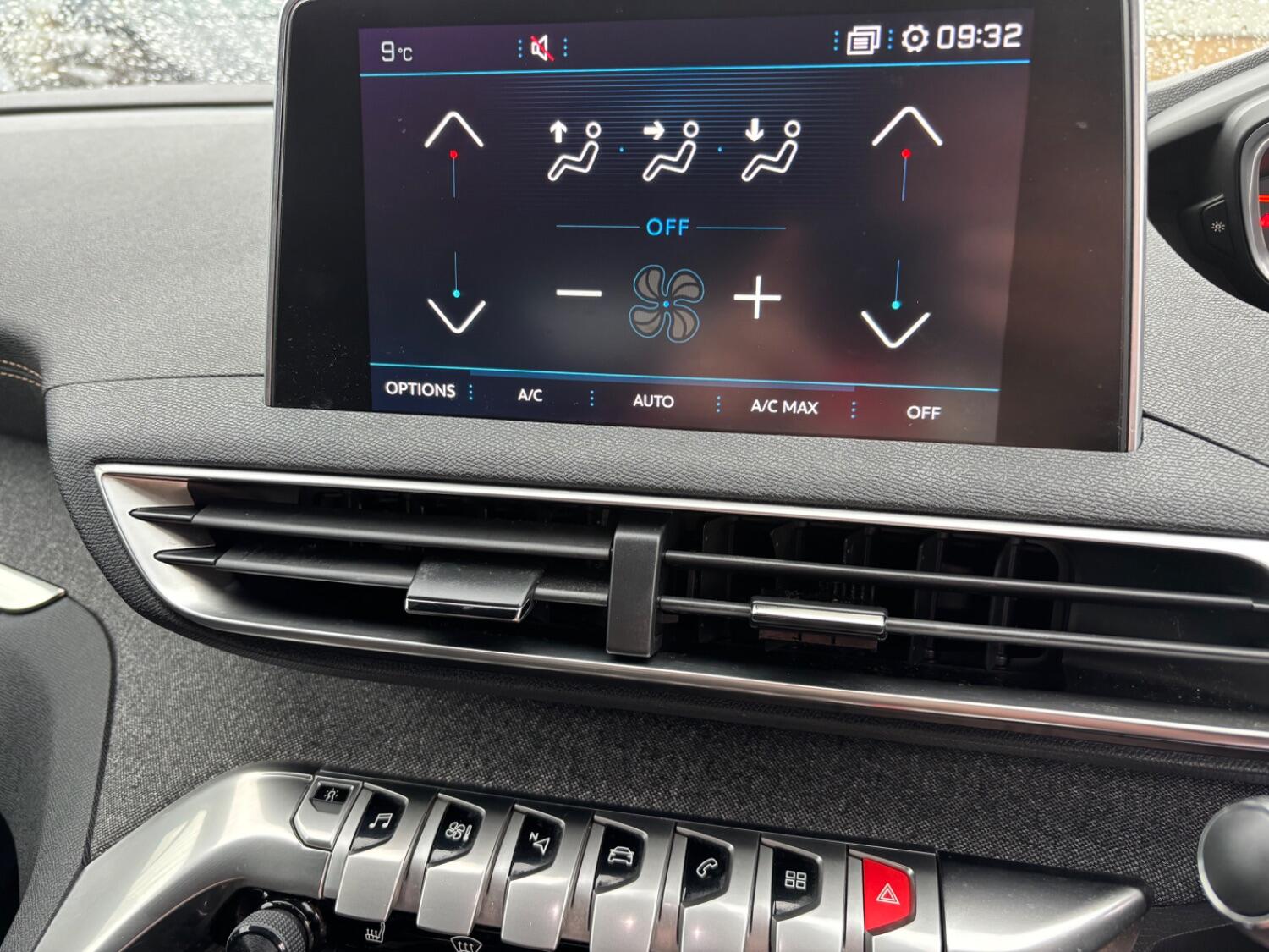 Used Peugeot 3008 2018 for sale - 76363083: Photo 15