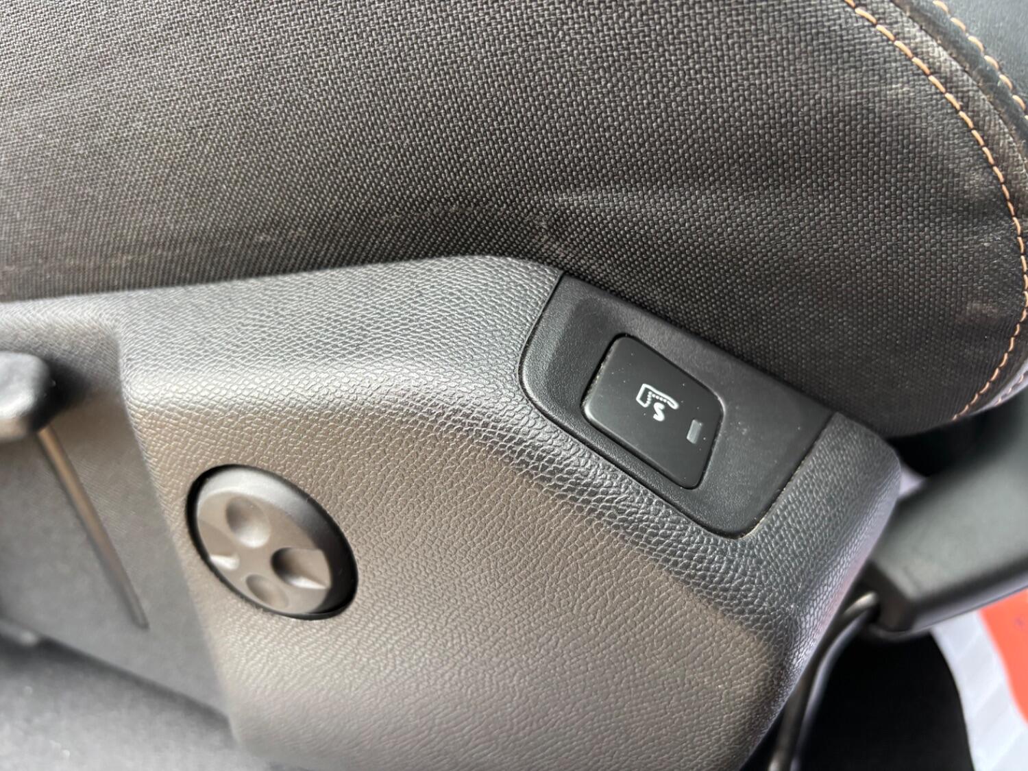 Used Peugeot 3008 2018 for sale - 76363083: Photo 23