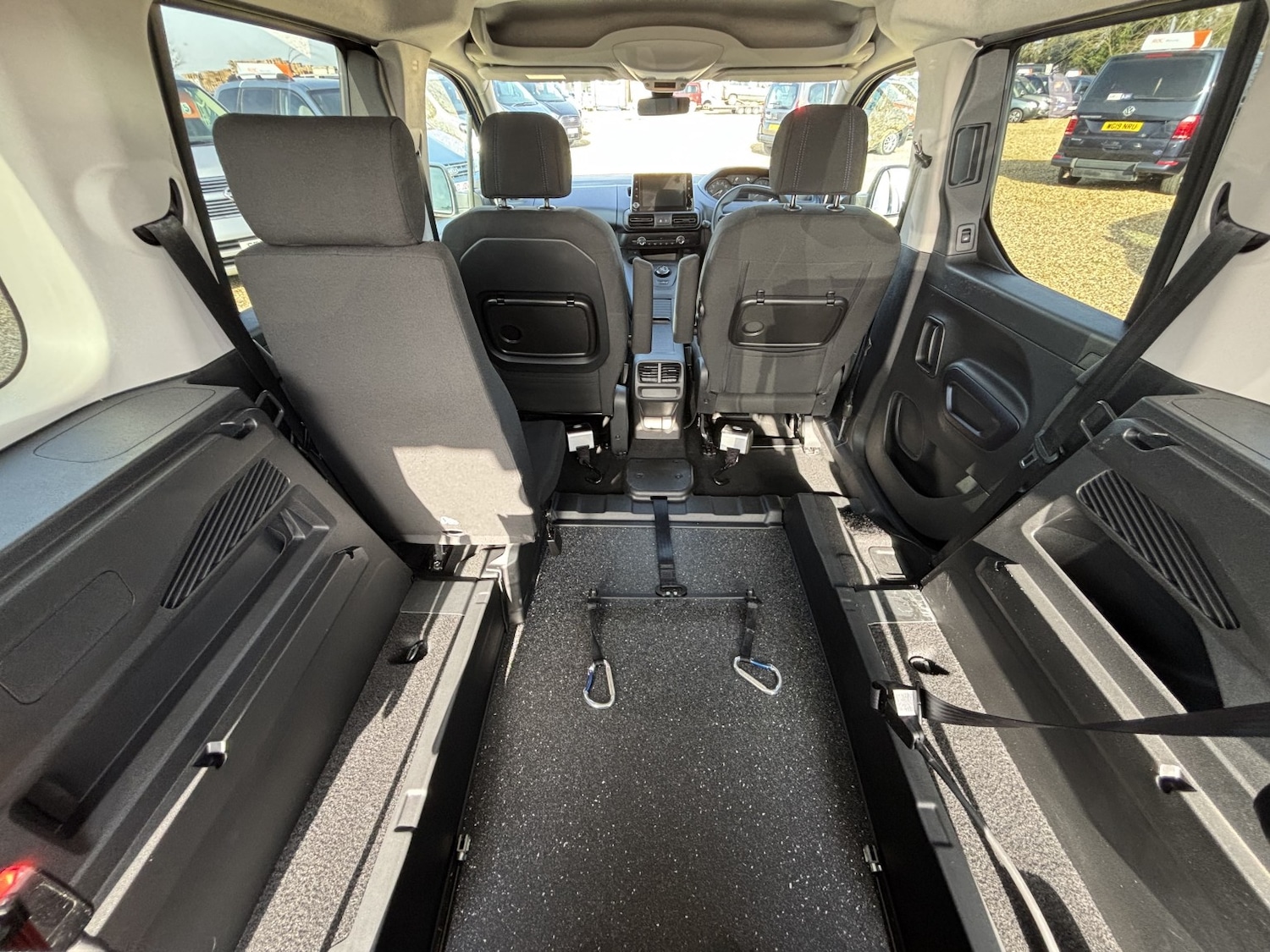 Used Peugeot Rifter 2020 for sale - 77687704: Photo 11