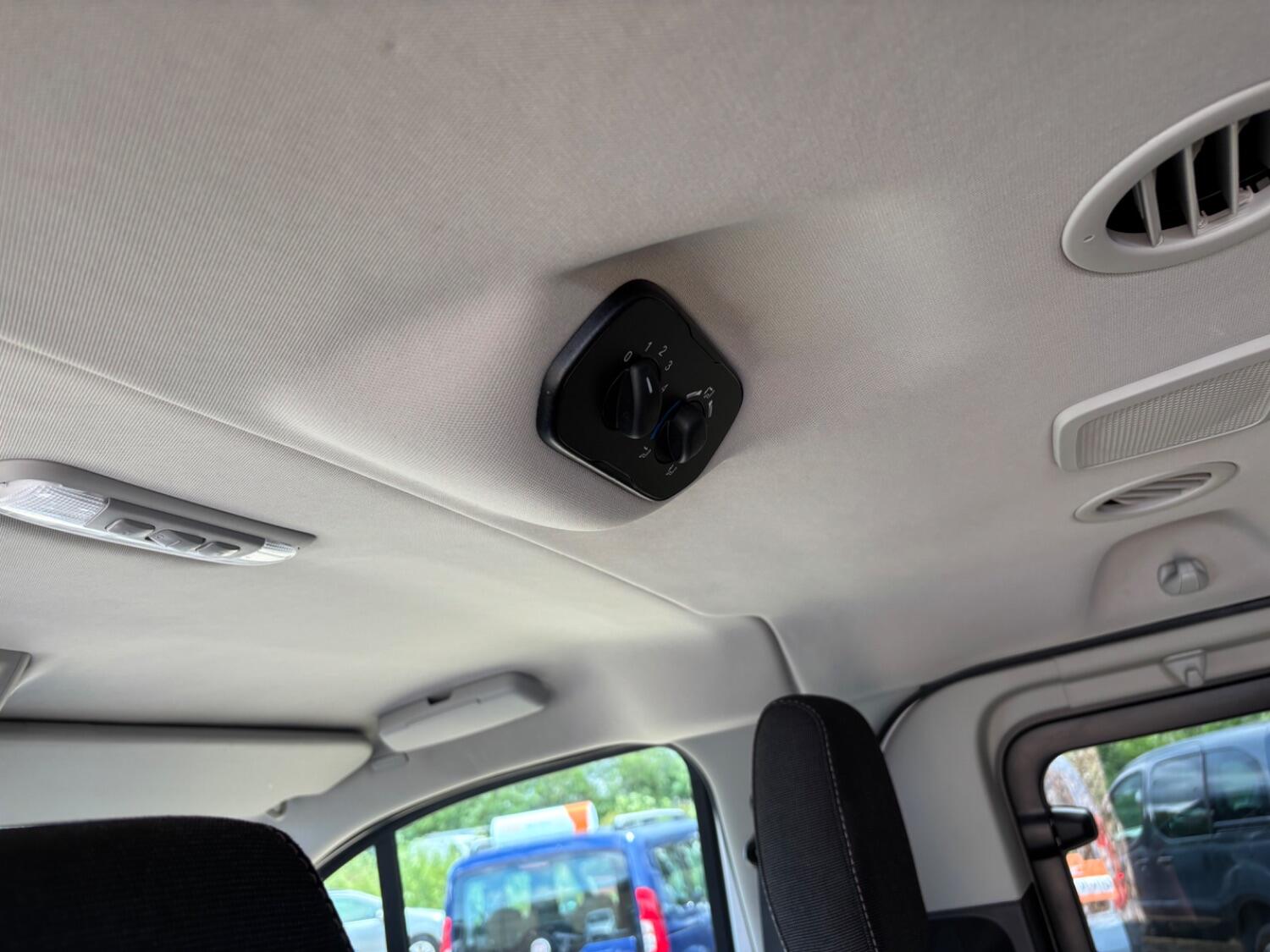 Used Ford Tourneo Custom 2017 for sale - 76793556: Photo 14