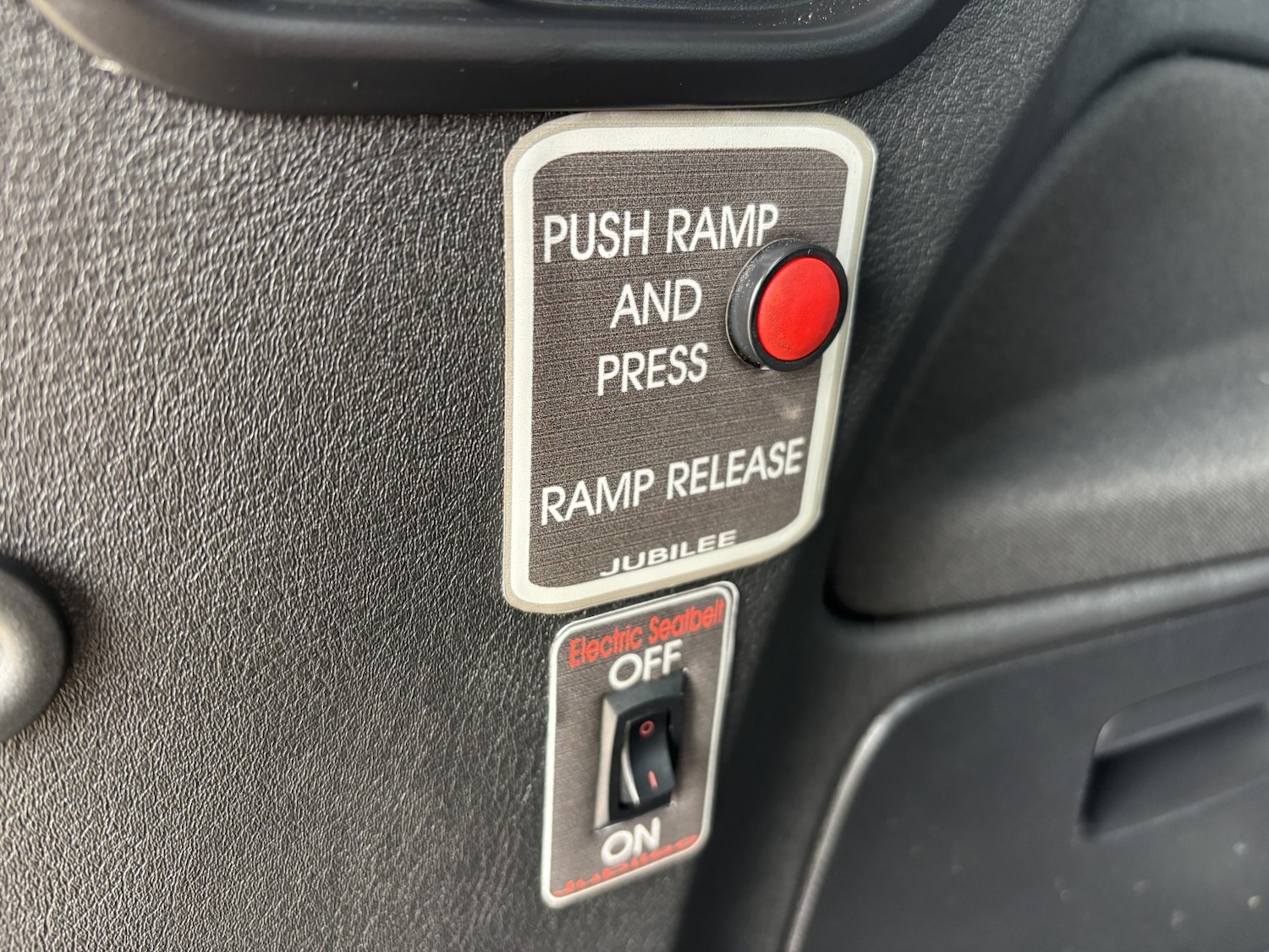 Used Ford Galaxy 2015 for sale - 76656143: Photo 12