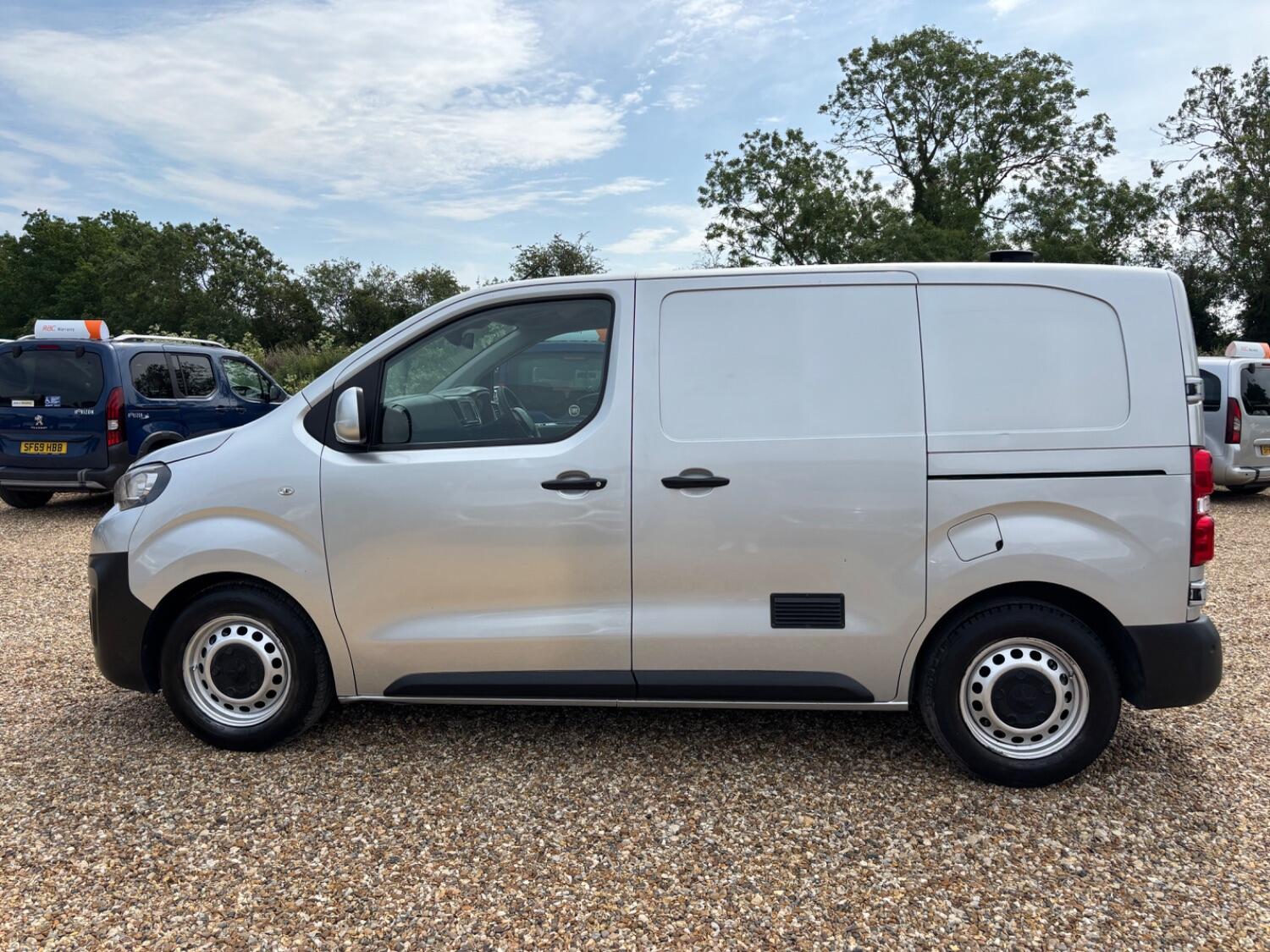 Used Peugeot Expert 2017 for sale - 77357258: Photo 6