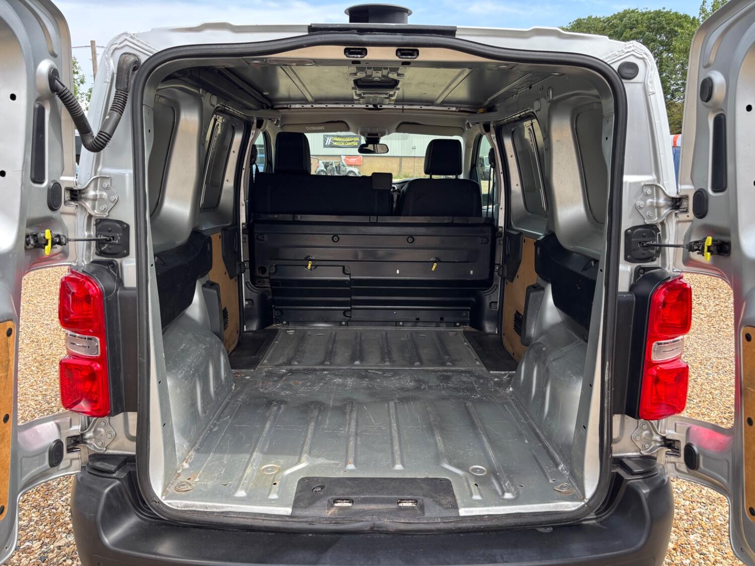 Used Peugeot Expert 2017 for sale - 77357258: Photo 9