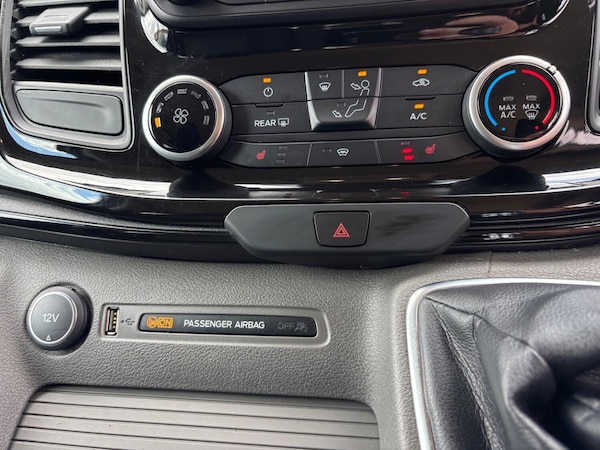 Used Ford Tourneo Custom 2019 for sale - 75074312: Photo 19