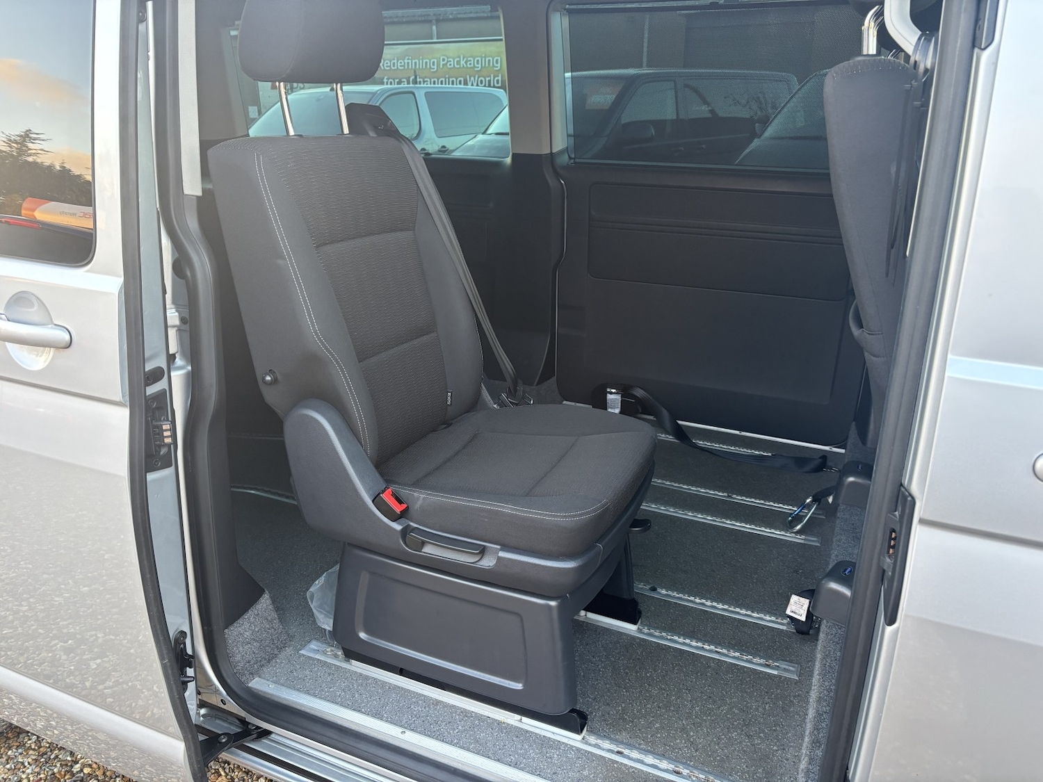 Used Volkswagen Caravelle 2017 for sale - 76718429: Photo 5