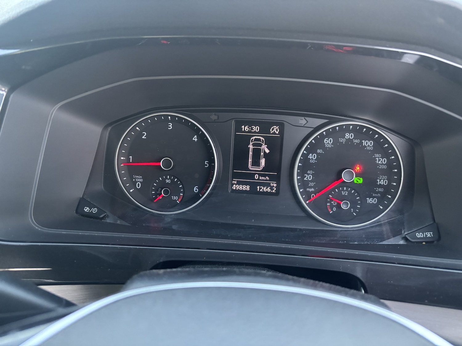 Used Volkswagen Caravelle 2017 for sale - 76718429: Photo 6