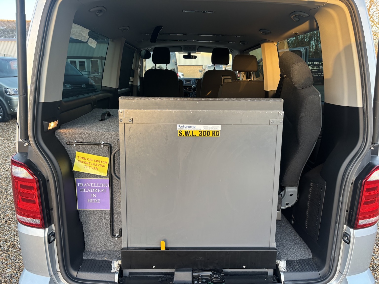 Used Volkswagen Caravelle 2017 for sale - 76718429: Photo 8