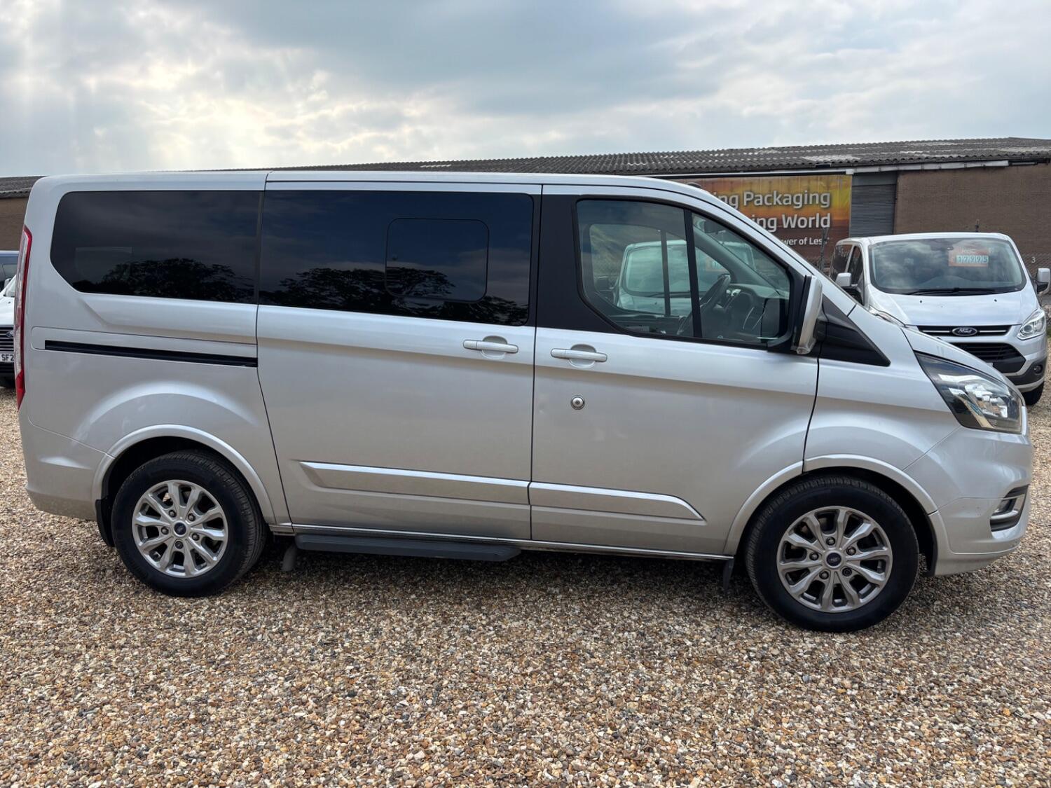 Used Ford Tourneo Custom 2019 for sale - 77314128: Photo 2