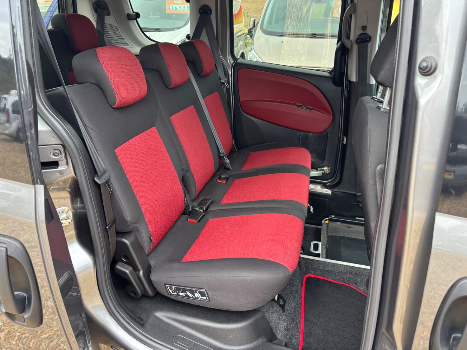 Used Fiat Doblo 2015 for sale - 77314043: Photo 10