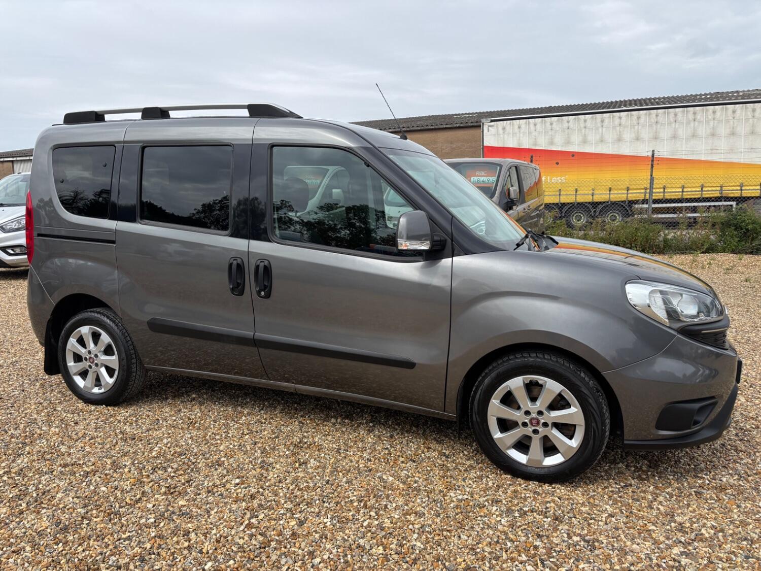 Used Fiat Doblo 2015 for sale - 77314043: Photo 2