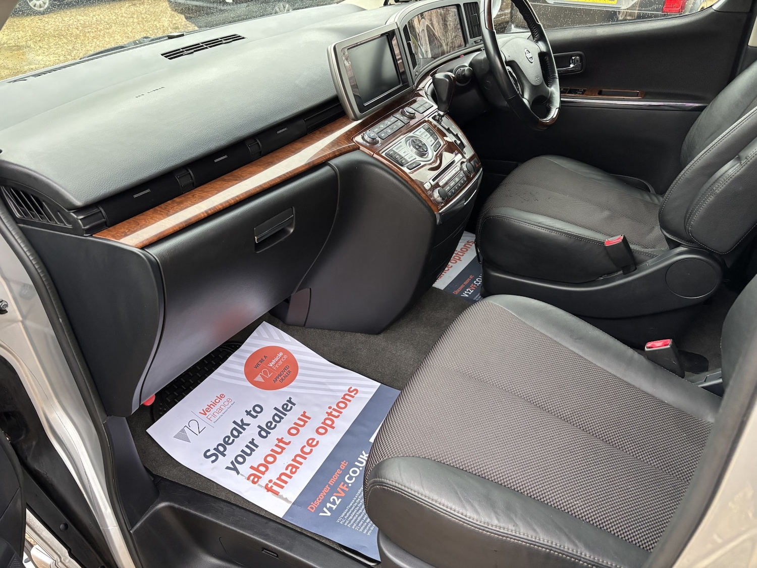 Used Nissan Elgrand 2021 for sale - 77423550: Photo 13