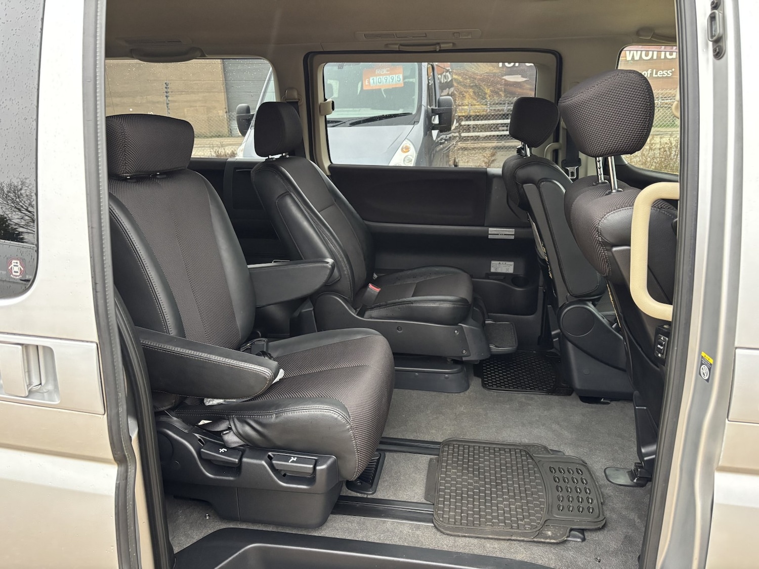 Used Nissan Elgrand 2021 for sale - 77423550: Photo 14