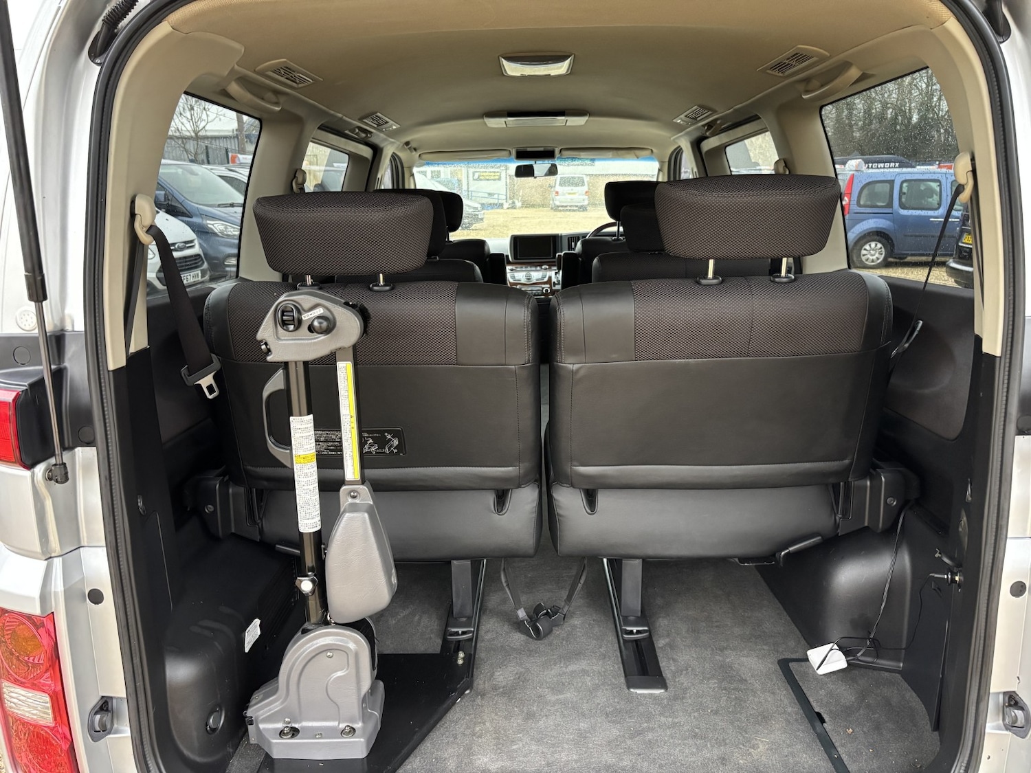 Used Nissan Elgrand 2021 for sale - 77423550: Photo 8