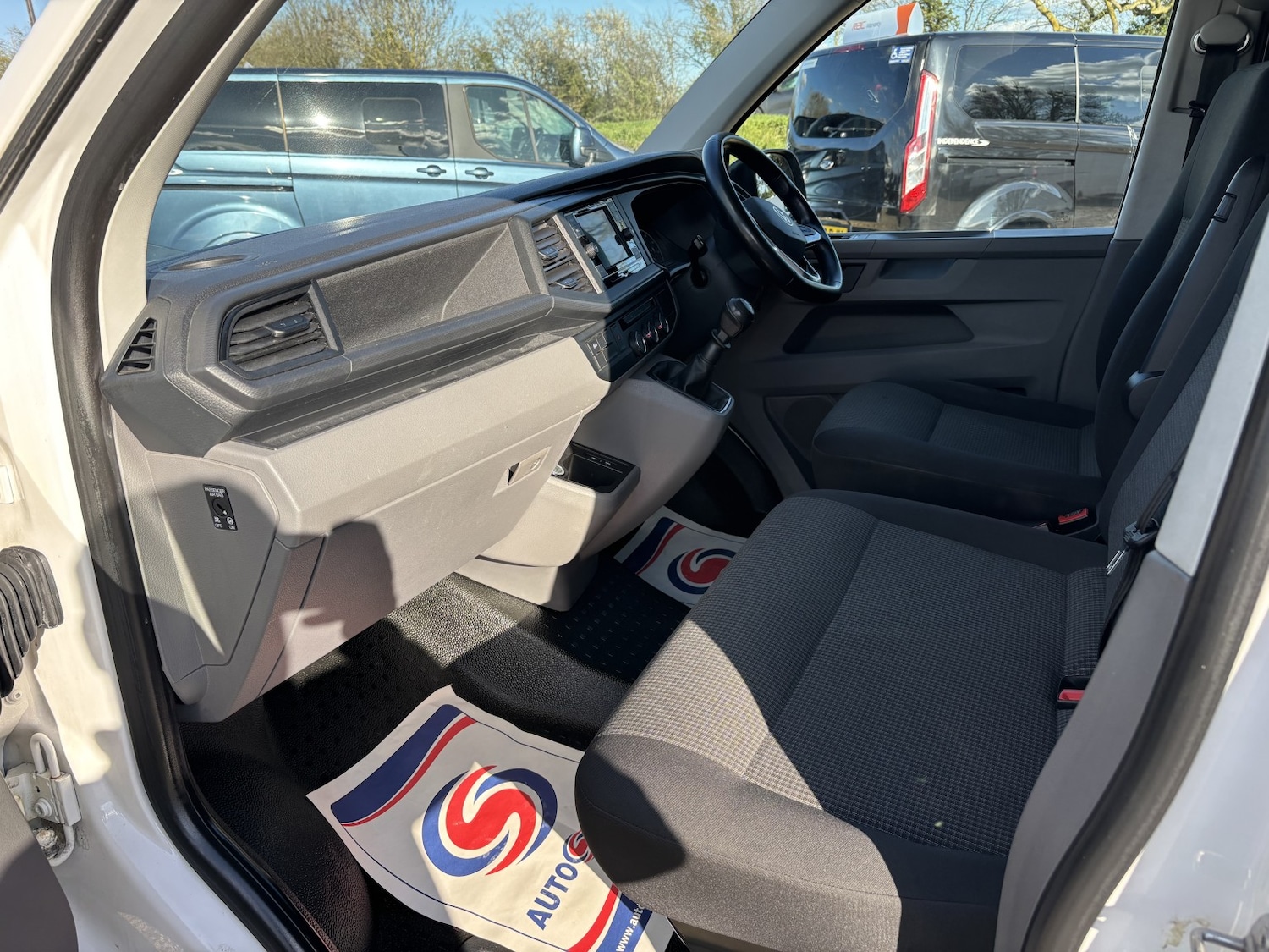 Used Volkswagen Transporter 2022 for sale - 78060523: Photo 6